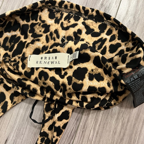 Leo top🐆😌 - Picture 5 of 6